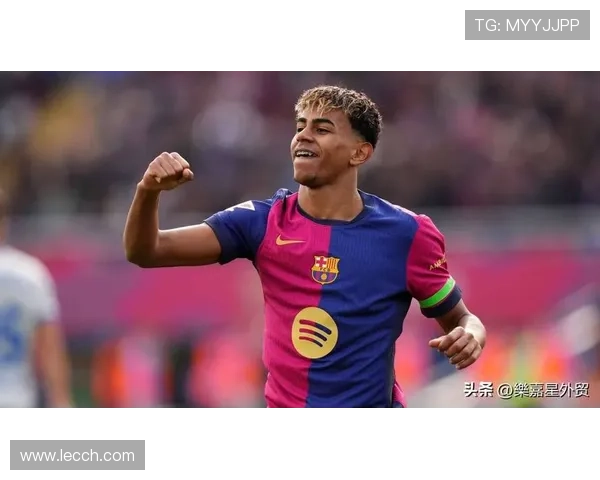 21岁足球新星崛起盘点今年最具潜力的年轻球员与他们的辉煌成就